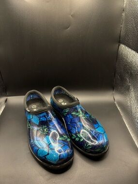 Sloggers Garden Clogs Womens 7 Blue Floral Rubber Slip On Shoes USA Made